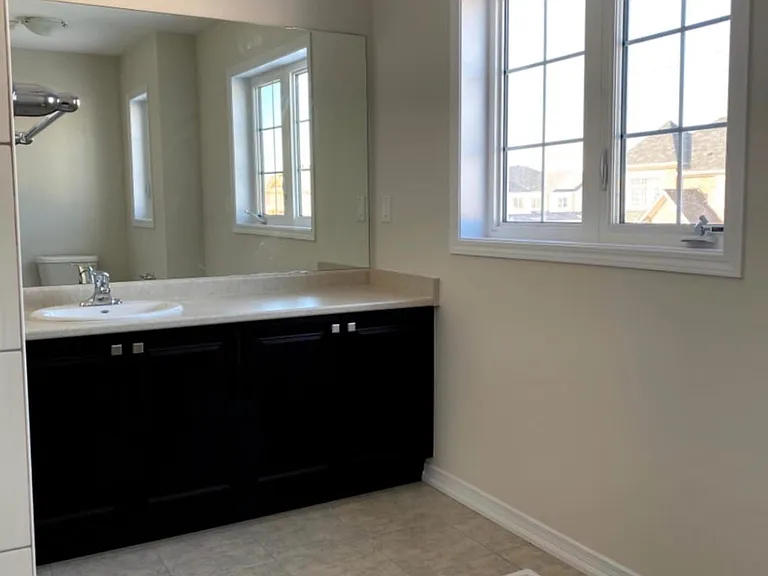 59 Alexandra Dr — Photo 13