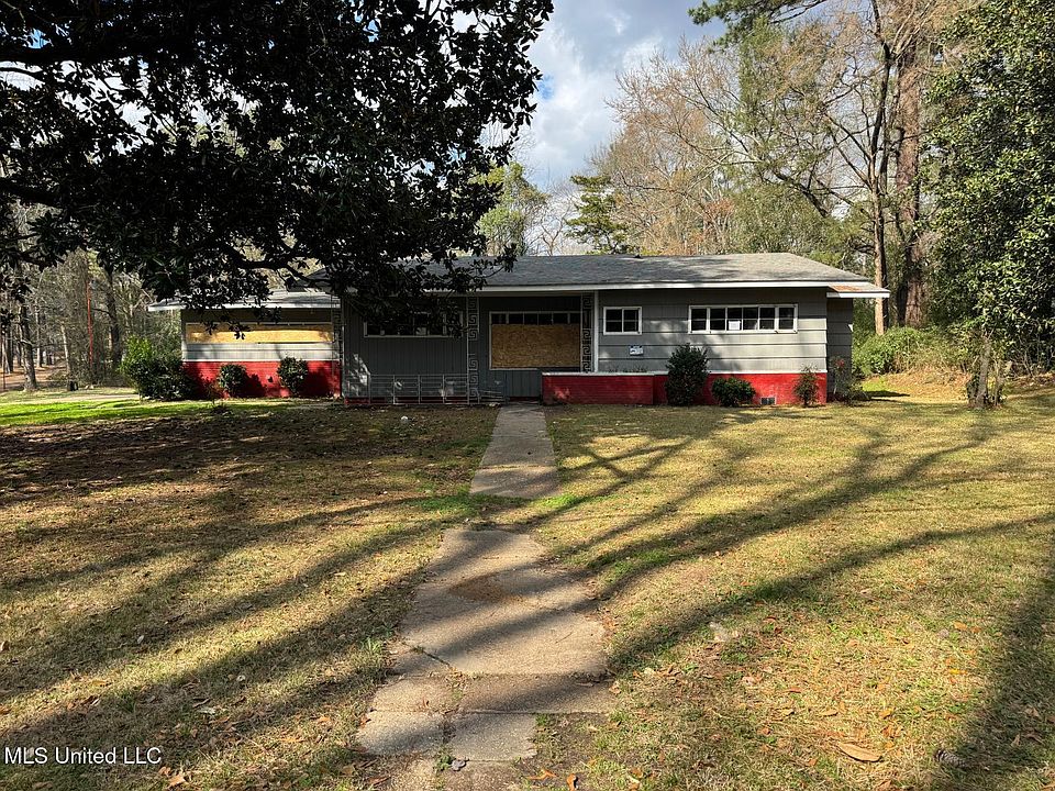 1st image of 308 Alta Woods Blvd