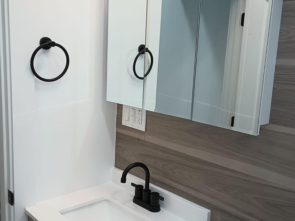 110 E 18th Ave Homestead, PA Zillow Apartments for Rent in Homestead