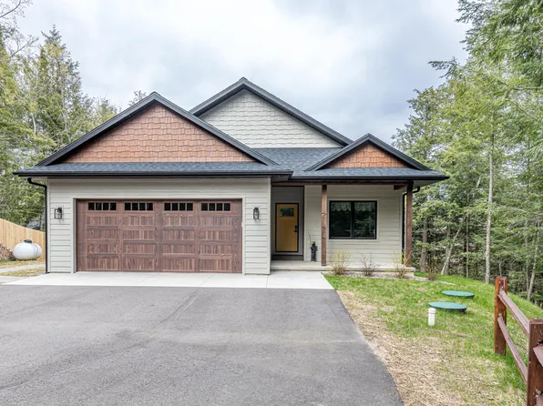 8820 Forest Ln, Minocqua, WI 54548