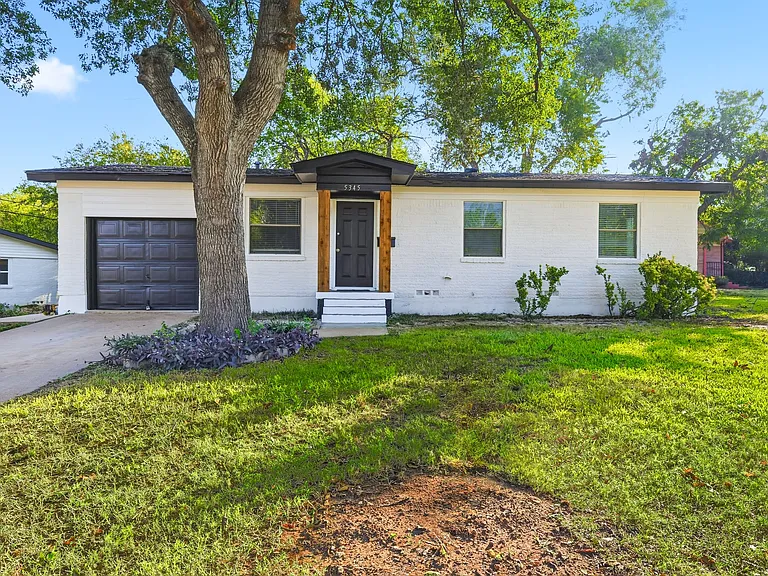 5345 Hensley Dr — Photo 2