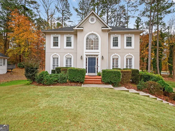 222 Mossy Pl, Alpharetta, GA 30005
