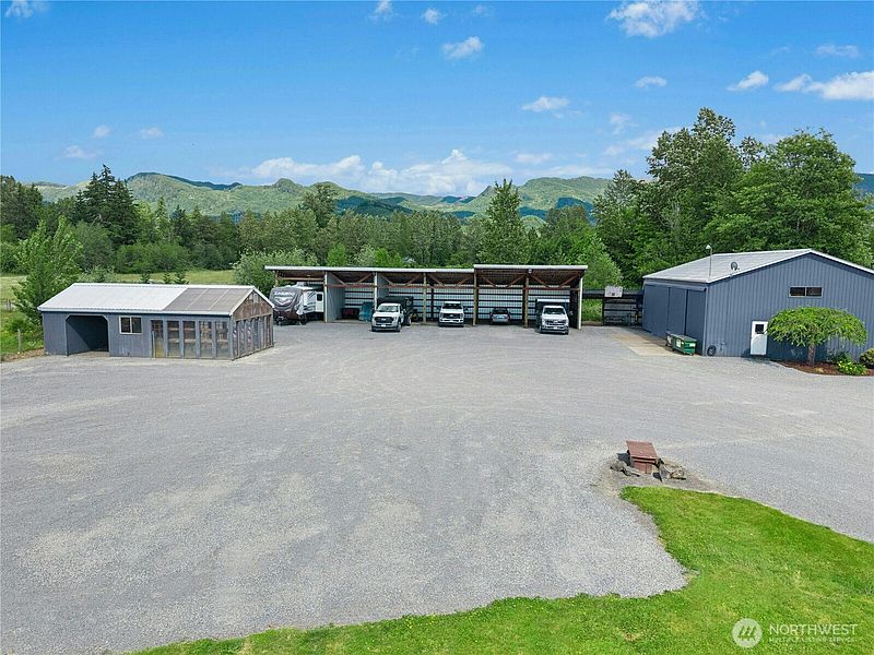 4th image of 41218 292nd Way SE
