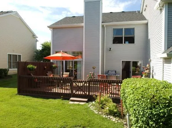 237 E Theodore Ln, Itasca, IL 60143