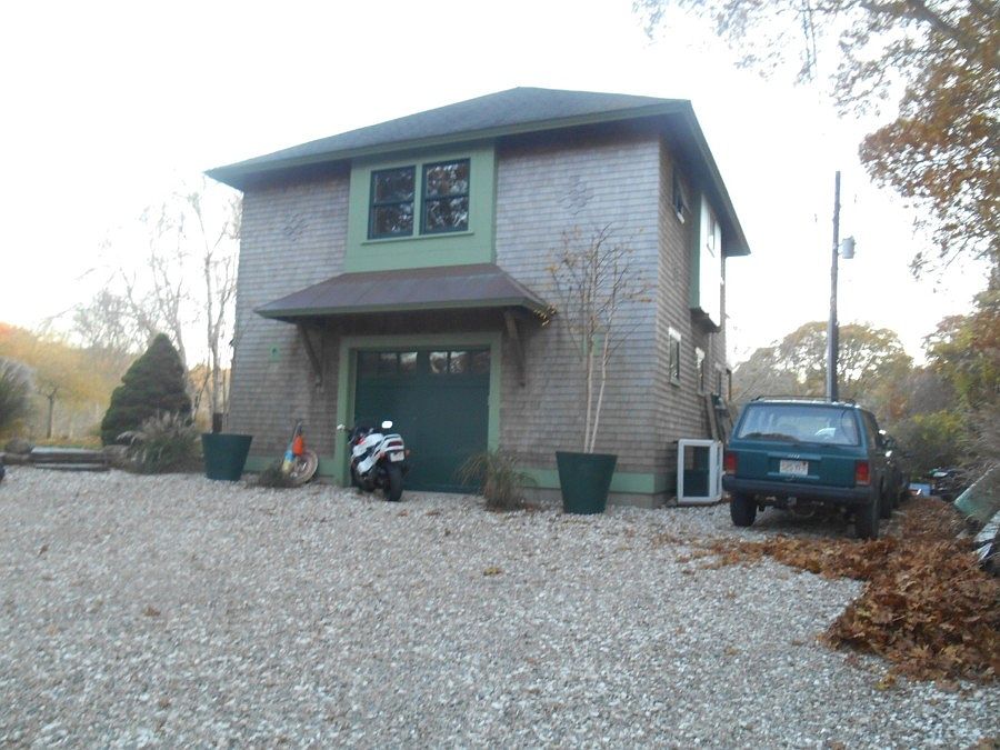 2nd image of 330 Main St