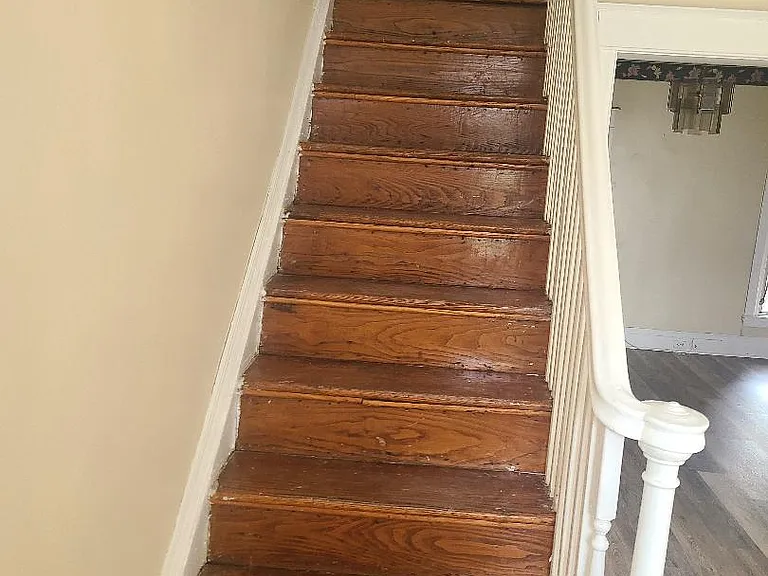 569 Geneva Ave — Photo 11