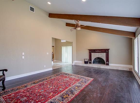 5th image of 2411 Meadow Creek Dr