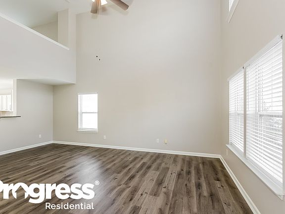 5th image of 1433 Logan Patrick Ct