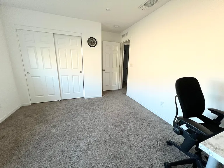 3346 Jackrabbit Ct — Photo 16