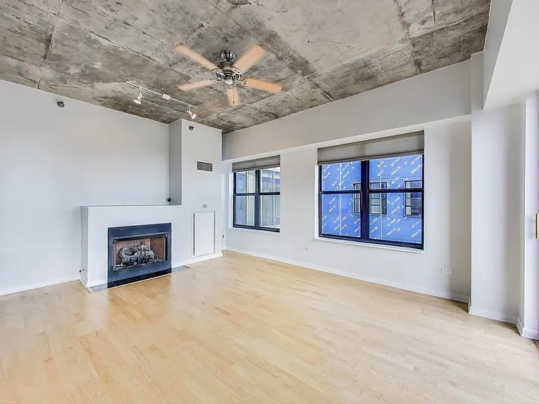 1122 W Catalpa Ave #803 — Photo 4