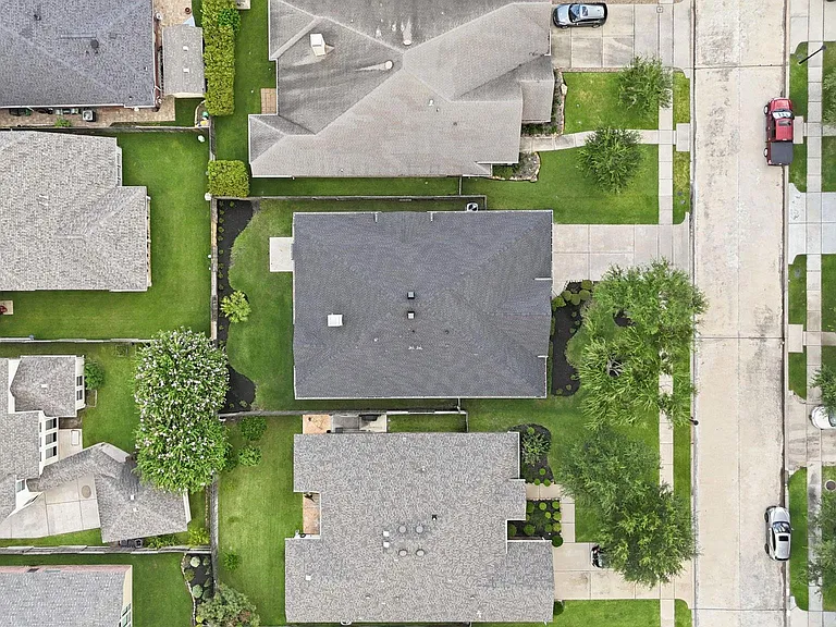 10703 Twilight Creek Ln — Photo 44
