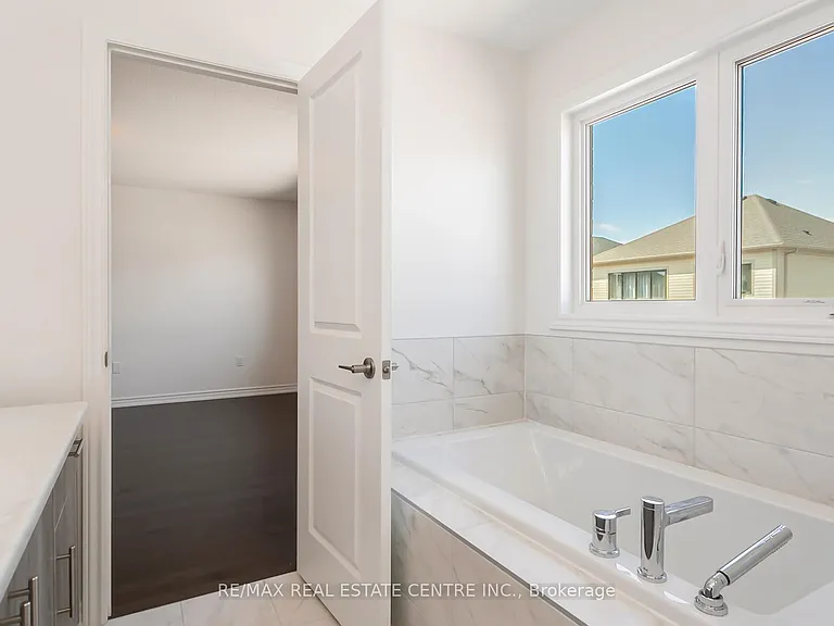 37 Gemini Dr — Photo 25