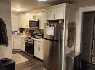 208 Randall St APT 1, Pawtucket, RI 02860