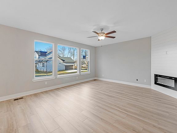 5th image of 104 Chalone Dr Lot 123