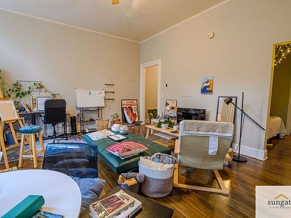 2nd image of 907 Saint Paul St APT 2F