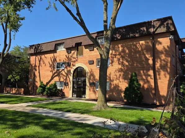 2345 185th Ct APT 19, Lansing, IL 60438