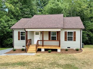 605 W Jackson St, Mayodan, NC 27027