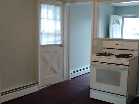 3rd image of 26010 Nagel St