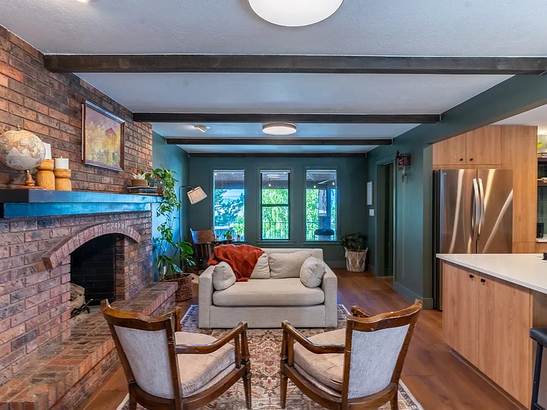 1041 Lamplighter Dr — Photo 25