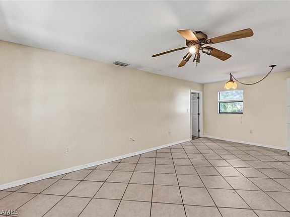 5th image of 875 Coconut Dr N