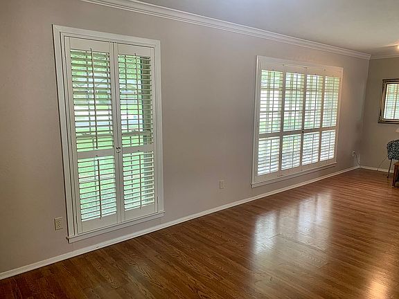 4th image of 2118 Lake James Dr