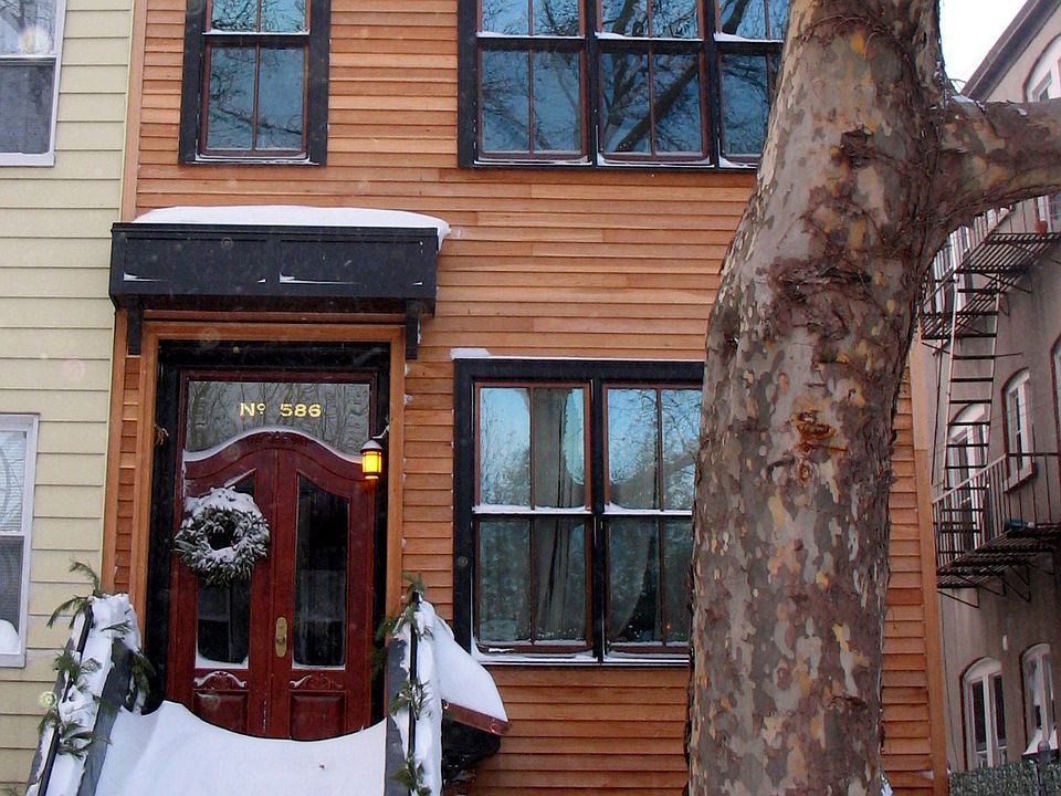 2nd image of 586 Humboldt St