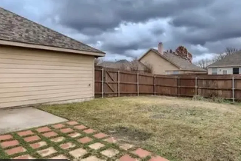 1574 Hansberry Dr — Photo 23