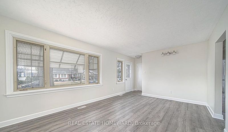Peterborough House for rent - 3 Bedrooms — photo 8