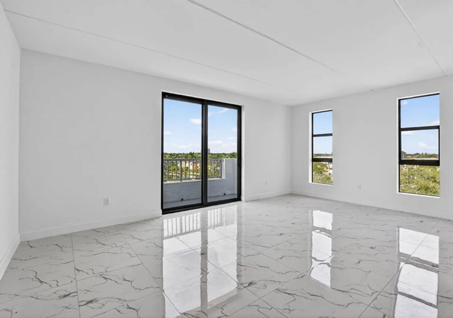 350 W Hidden Valley Boulevard 104, Boca Raton, FL 33487 — Photo 2