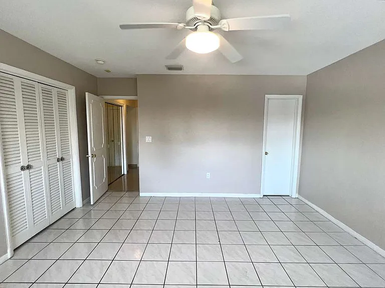 2200 Diana Dr #417 — Photo 19