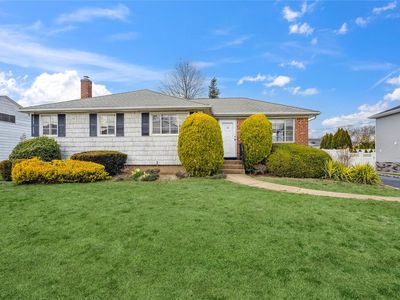 14 London Road, Syosset, NY, 11791