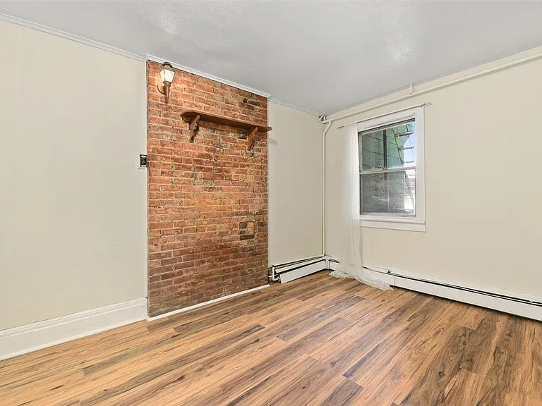 21 Wallis Ave #1 — Photo 5