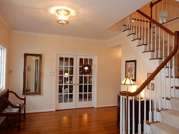 3rd image of 3475 Carpenters Creek Dr