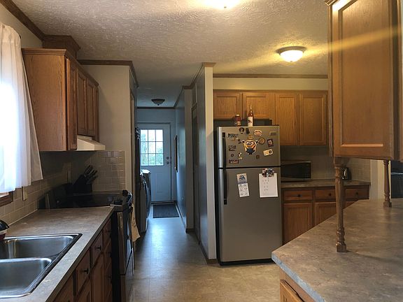 3rd image of 8054 S Beech Ave
