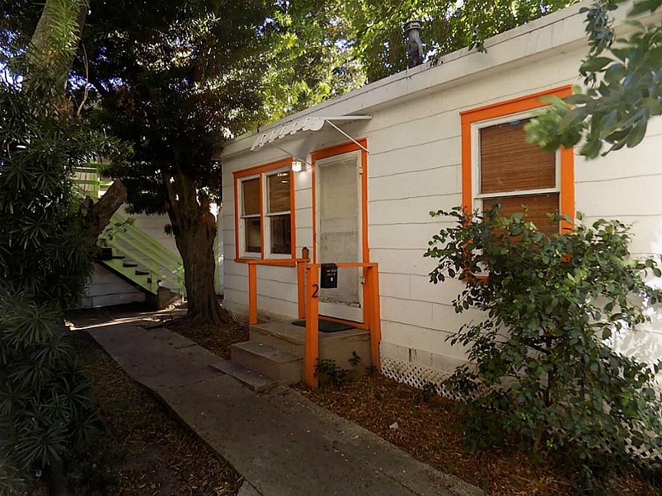 1st image of 609 Sealy St APT B