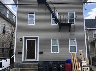 660 Public St, Providence, RI 02907