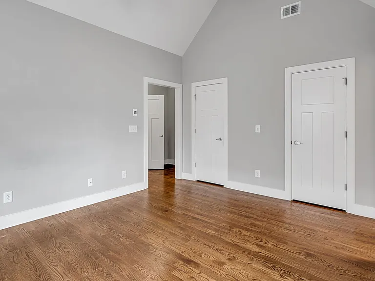 509A Moore Ave — Photo 19