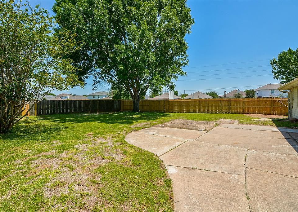 15702 Timber Rock Dr, Houston, TX 77082 | Zillow