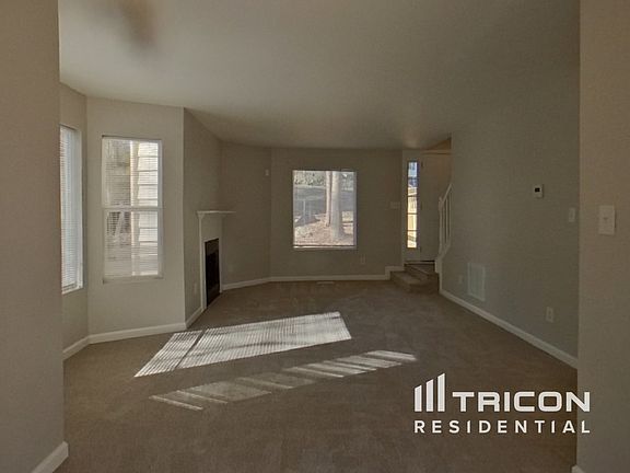3rd image of 4282 Bradley Dr