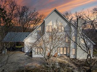 85 Lakeview Dr, Tomkins Cove, NY