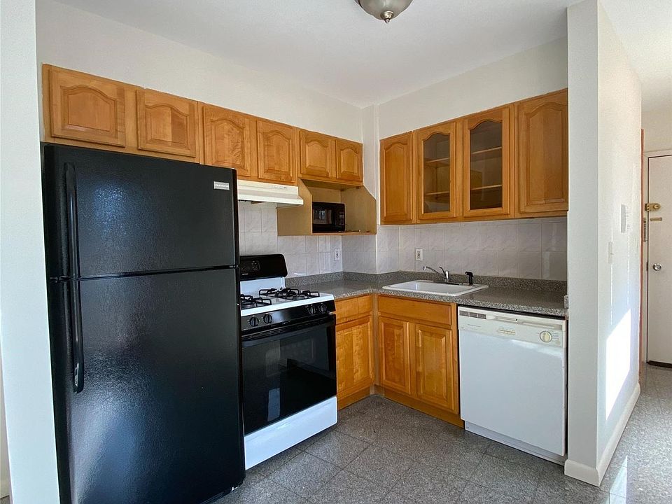 1st image of 20-47 42nd St
