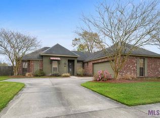 6718 Sandy Creek Ln, Zachary, LA 70791