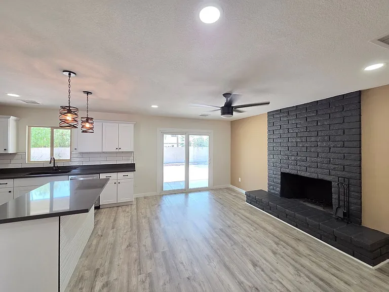 5835 E Acoma Dr — Photo 15