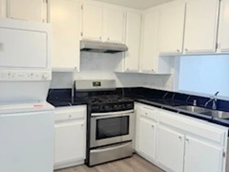 11431 Cedar Avenue — Photo 3