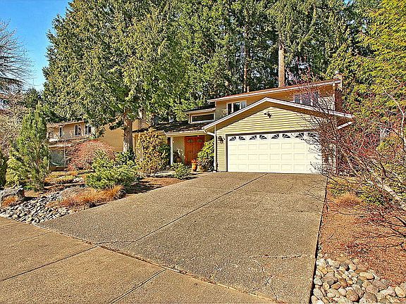 2nd image of 15926 SE 48th Dr