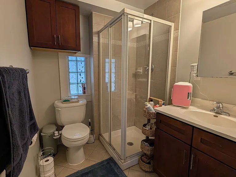 1746 W Beach Ave #CH1 — Photo 8