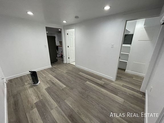5th image of 6915 S Brookhill Dr Unit B