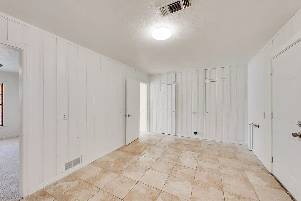 1233 Marion - 1 — Photo 1