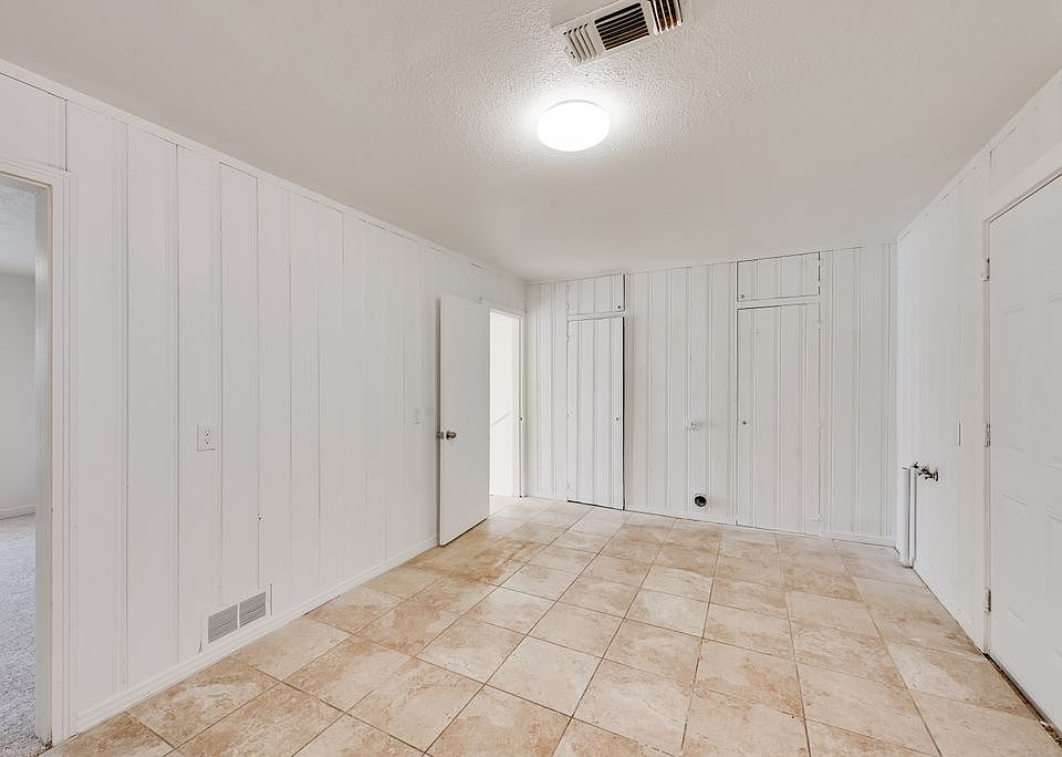 1st image of 1233 Marion Ave