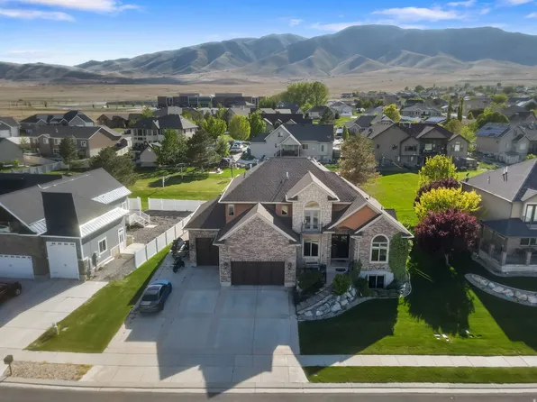 4077 S Pelican Ln, Saratoga Springs, UT 84045